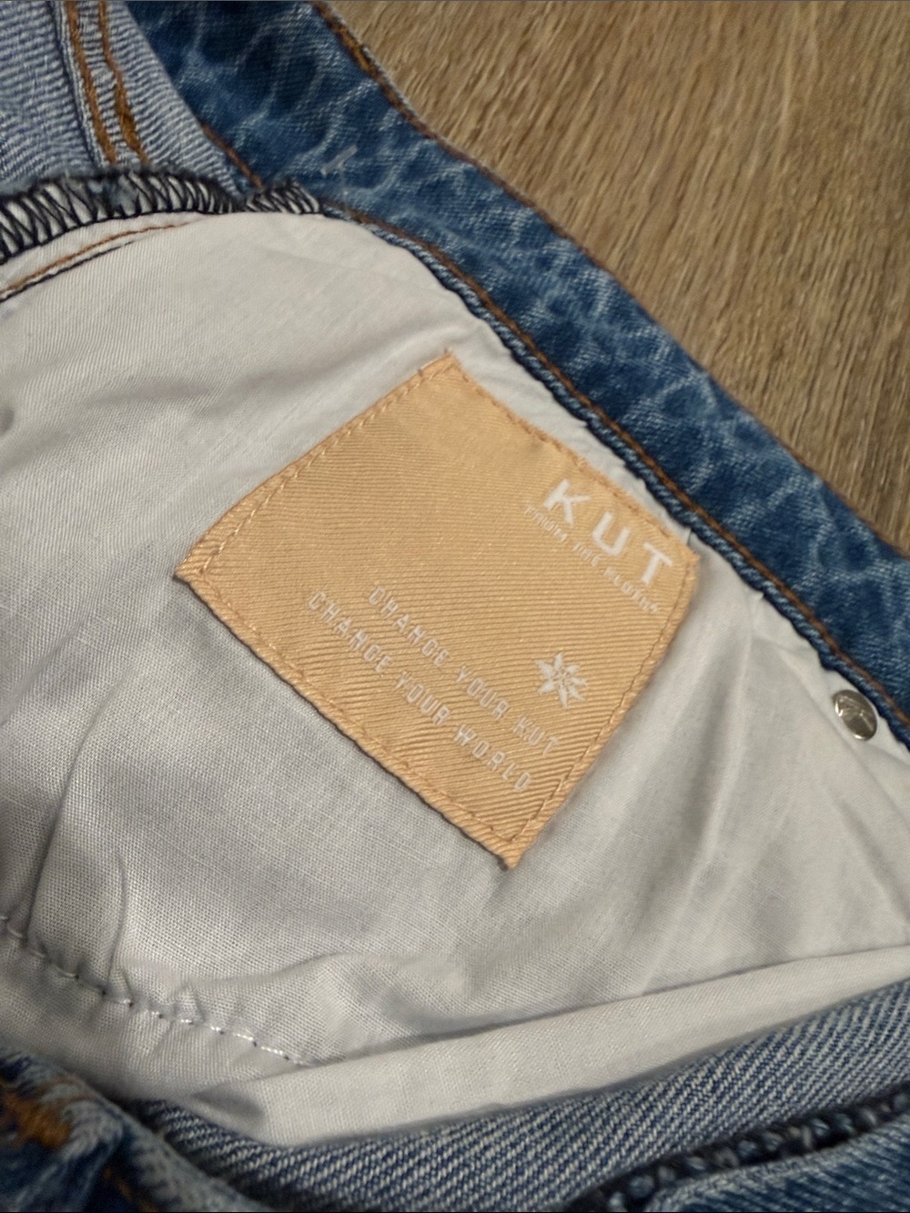 Kut from the Kloth Selena Baggy Straight Low Rise Light Blue Wide Leg Jeans - Picture 3 of 14